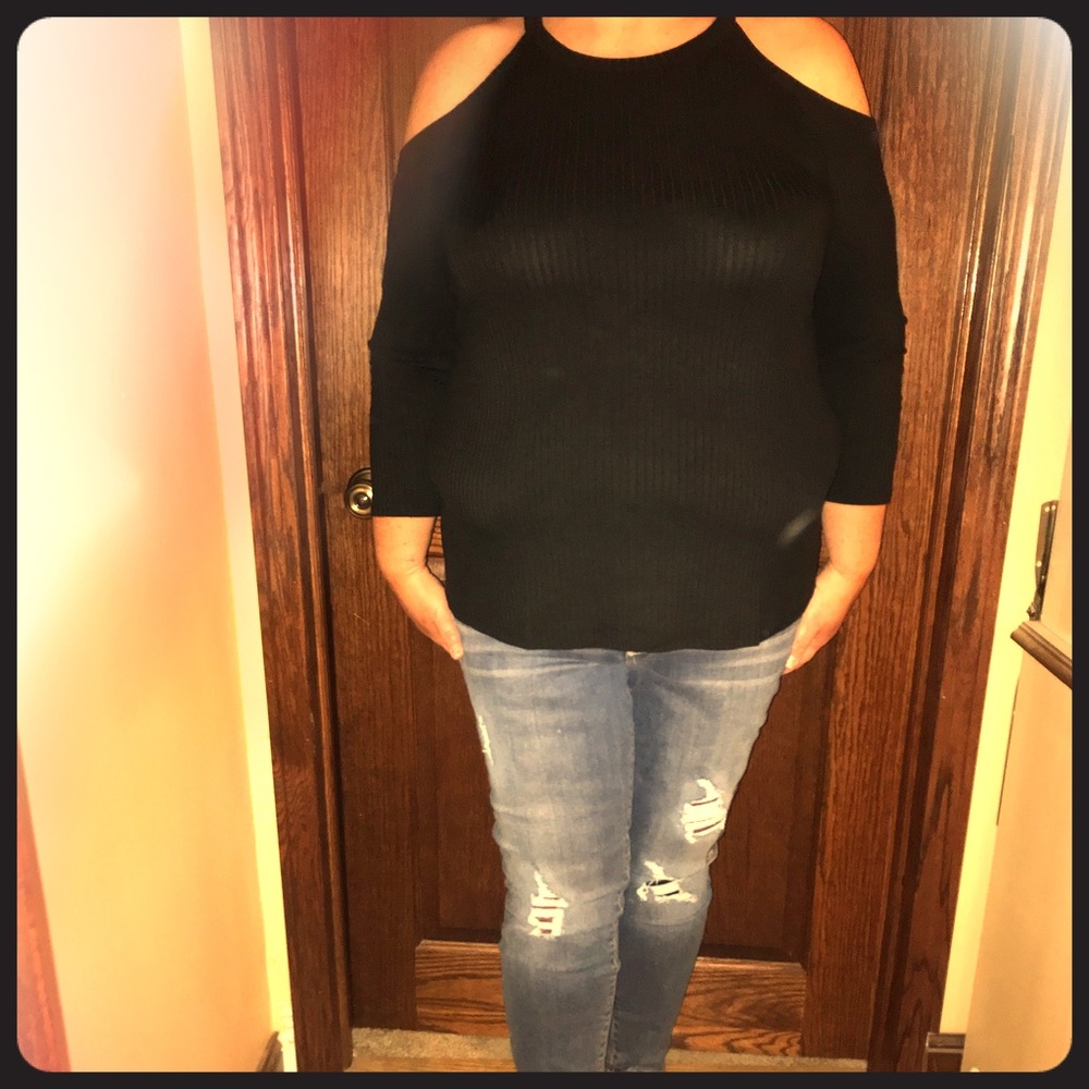 Lane Bryant size 22/24 black cold shoulder top.nwt